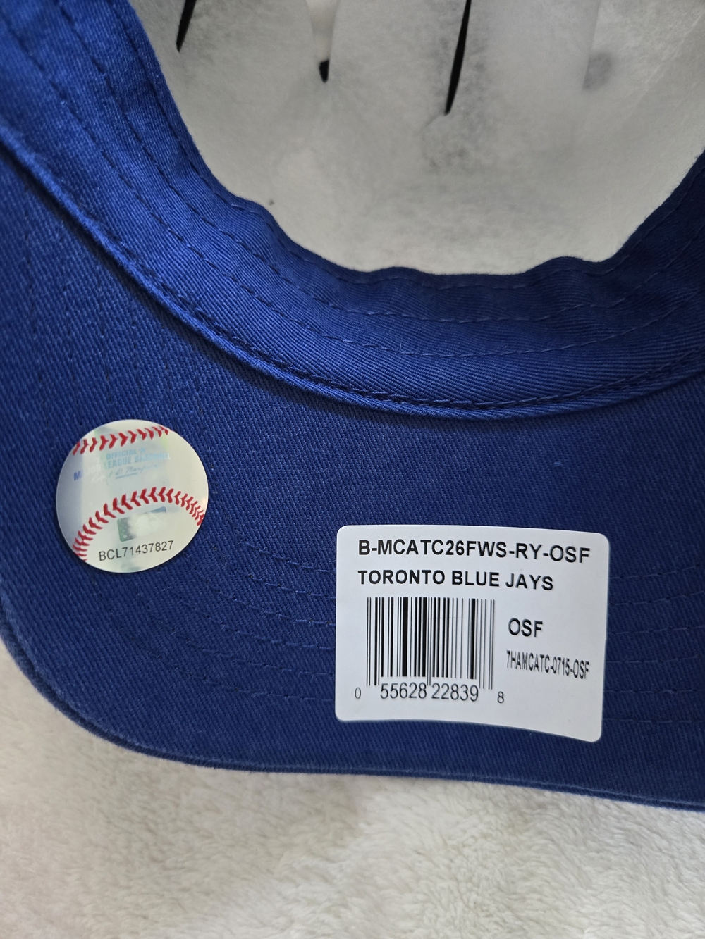 Genuine Merchandise Toronto Blue Jays White and Blue Baseball Cap - Picture 2 of 7